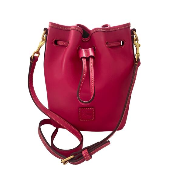 Dooney and Bourke Florentine Leather Fuchsia Small Drawstring Bag NEW - Picture 6 of 6